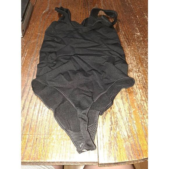 New XL-XXL Fabletics Yitty Black Nearly Naked Shaping Thong Bodysuit Shapewear - Picture 6 of 6